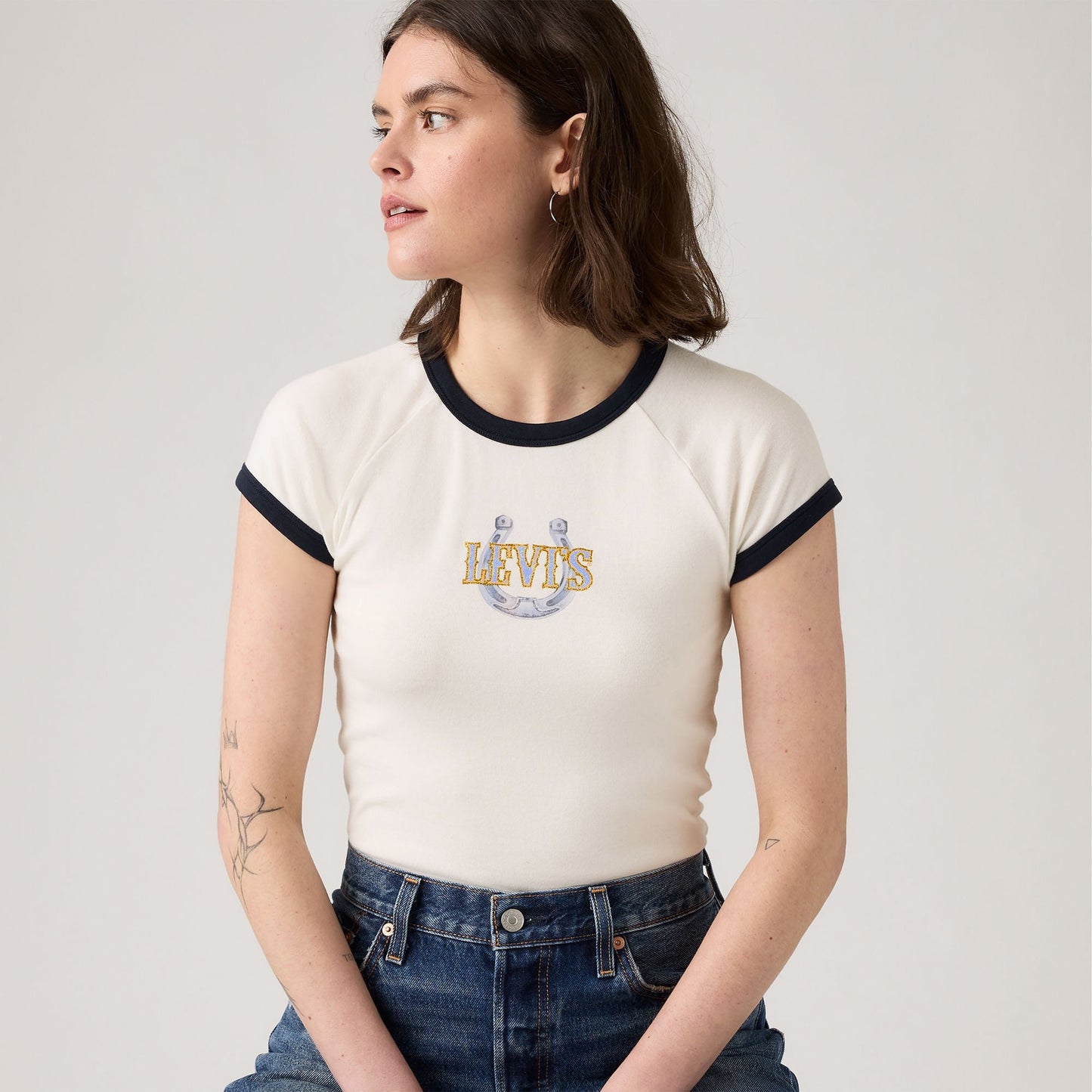 Levi's® Women's Graphic Riley Raglan Tee