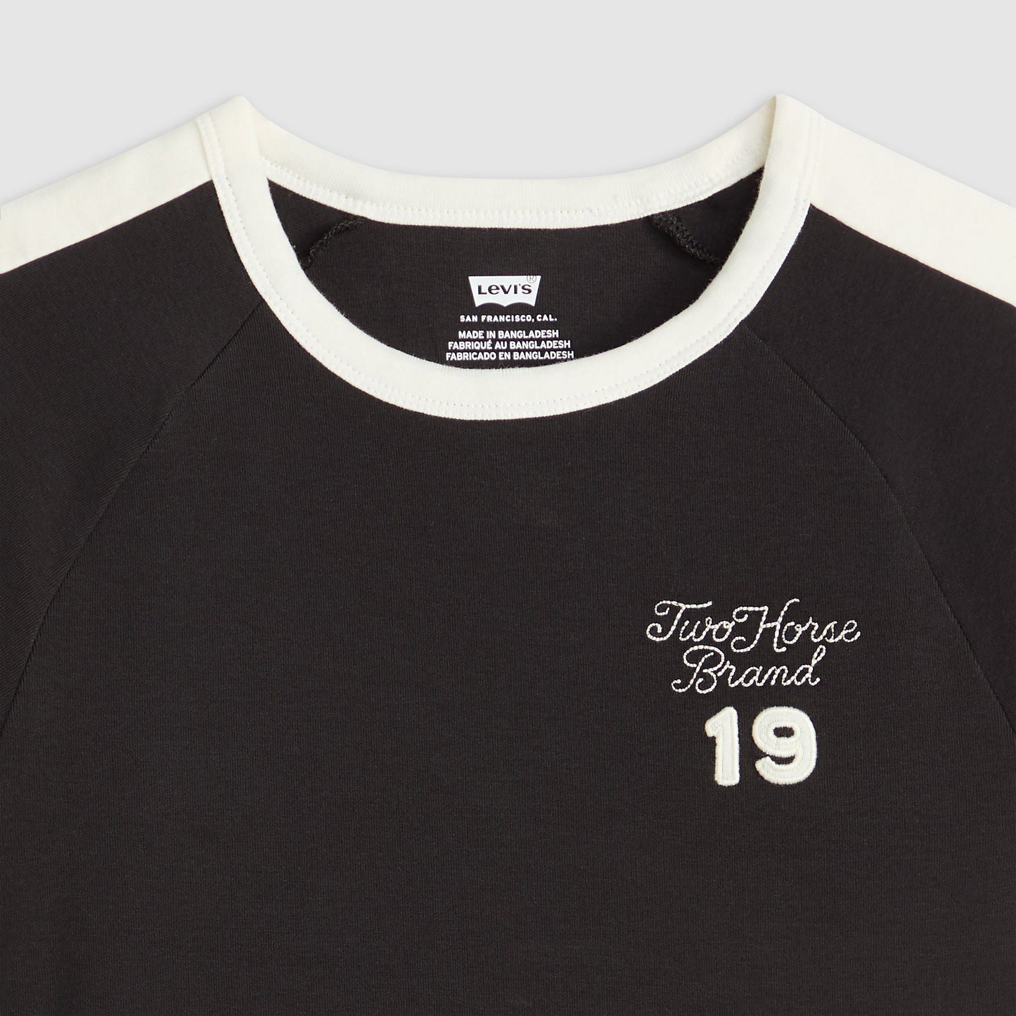 Levi's® Women's Graphic Riley Raglan Tee