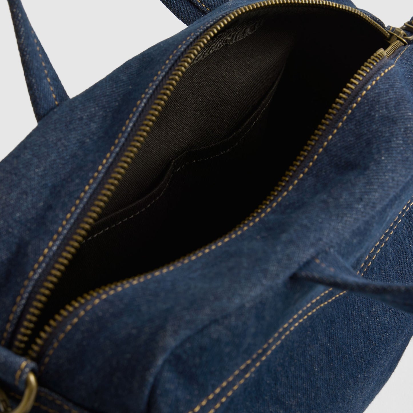 Levi's® Women's Presley Top Handle Bag