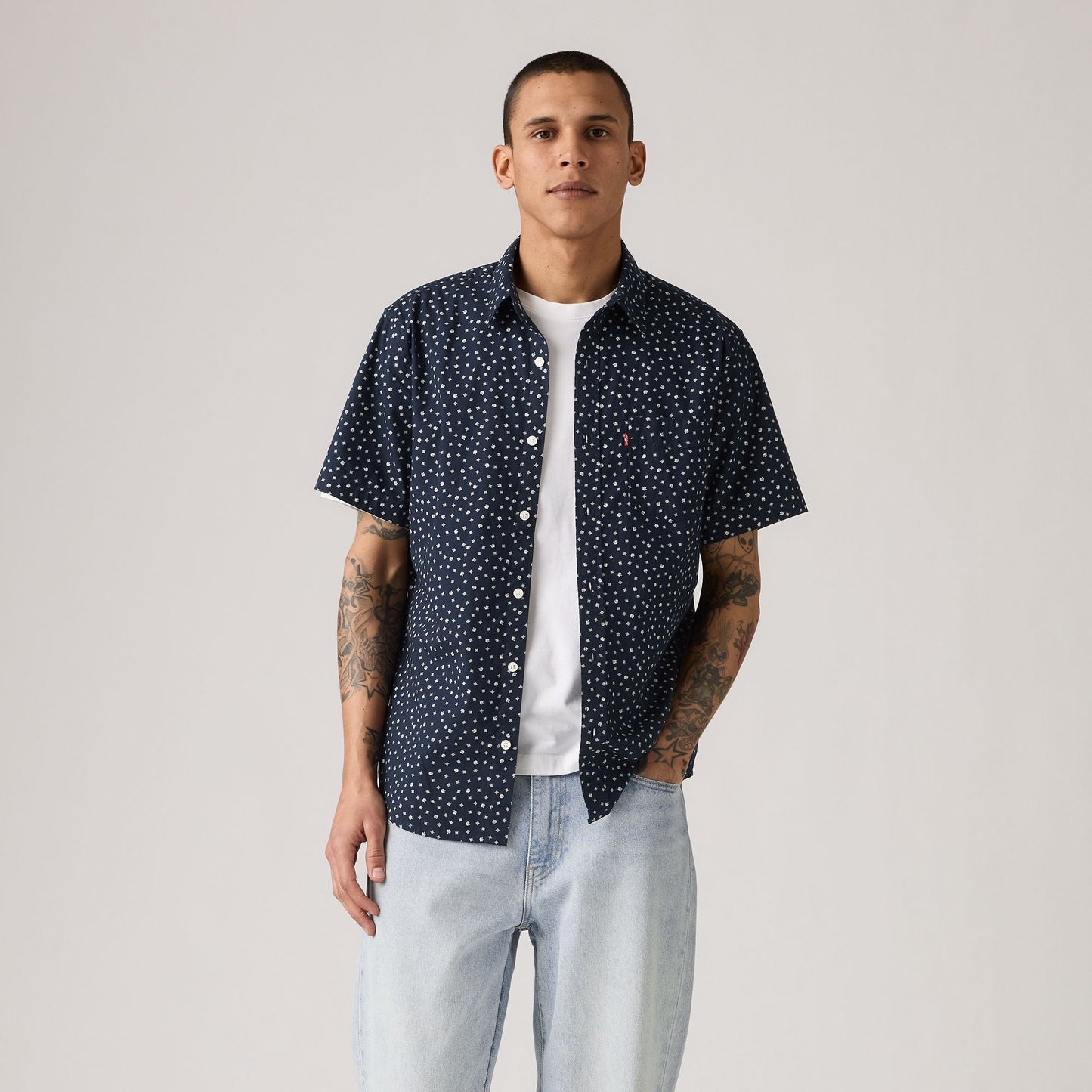 Levi's® Men's Short-Sleeve Classic Standard Fit Shirt
