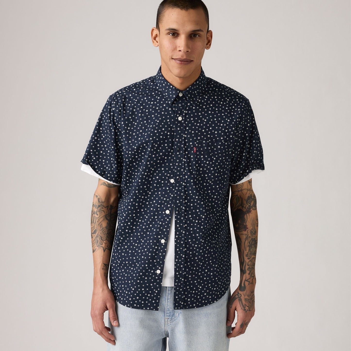Levi's® Men's Short-Sleeve Classic Standard Fit Shirt