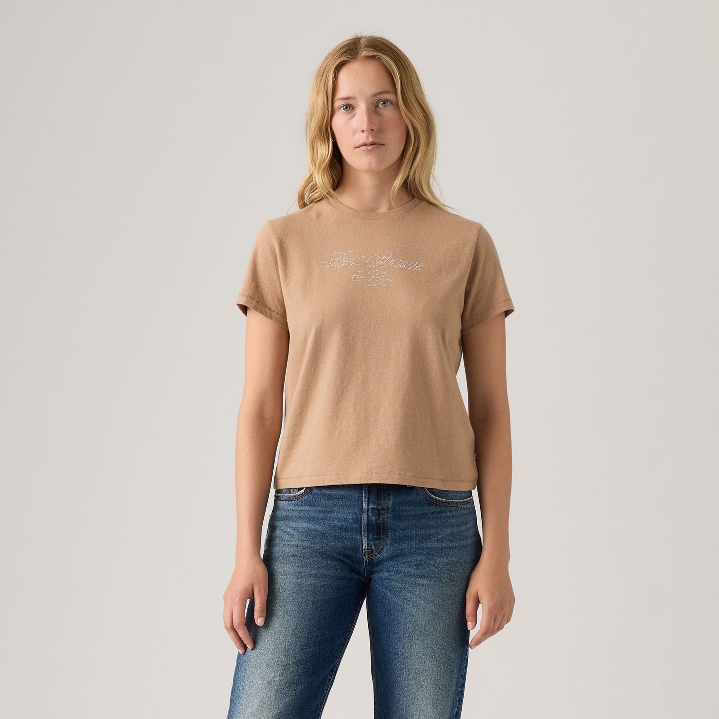 Levi's® Women's Graphic Classic Tee