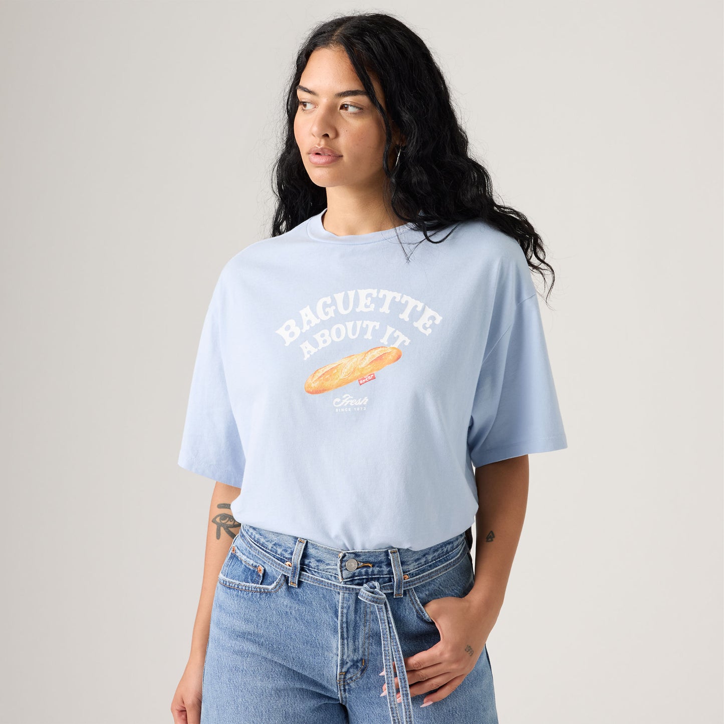 Levi's® Women's Graphic Short Stack T-Shirt