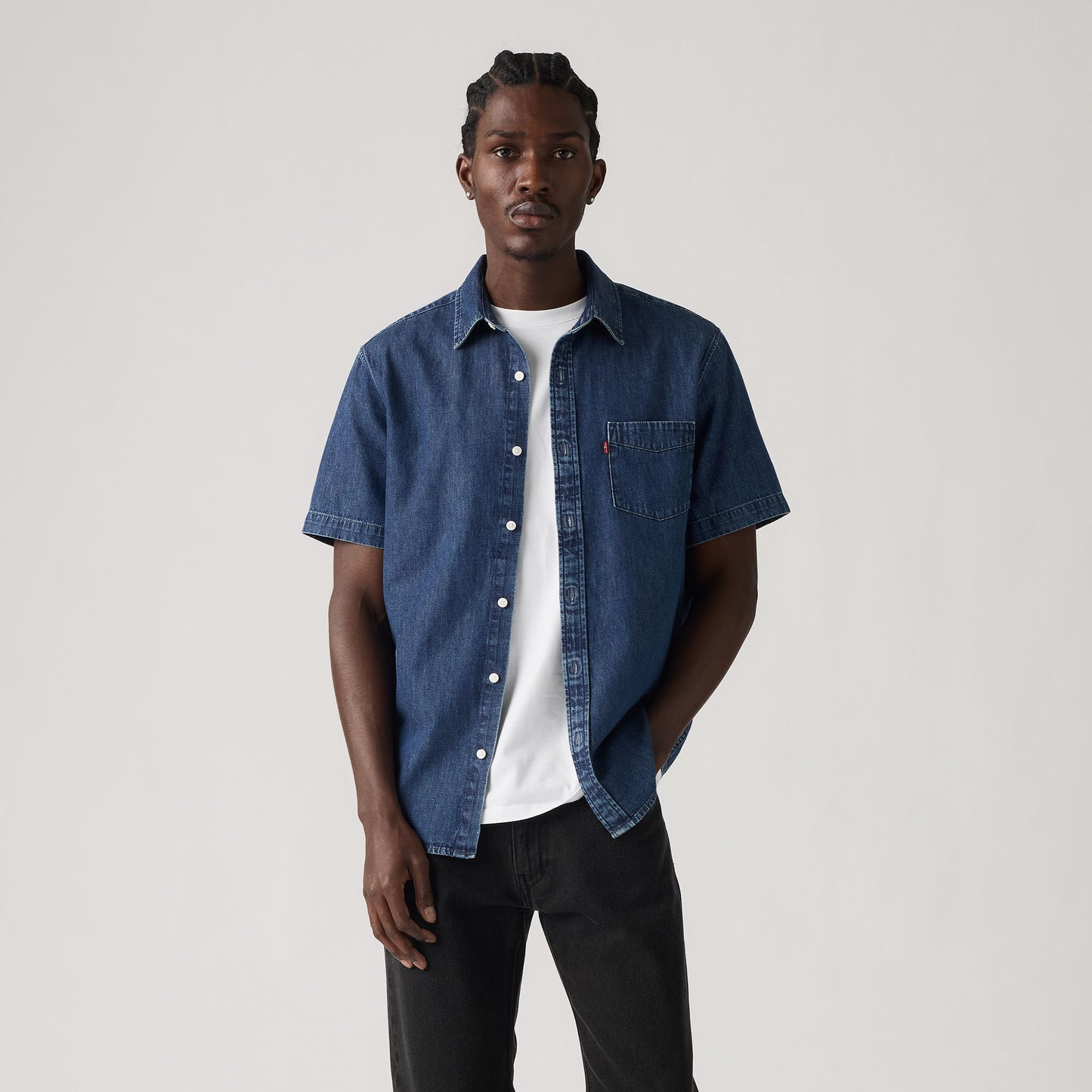 Levi's® Men's Short-Sleeve Classic Standard Fit Shirt