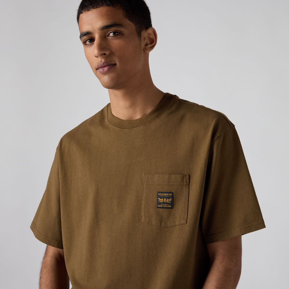 Levi's® Men's Short-Sleeve Workwear Pocket T-Shirt
