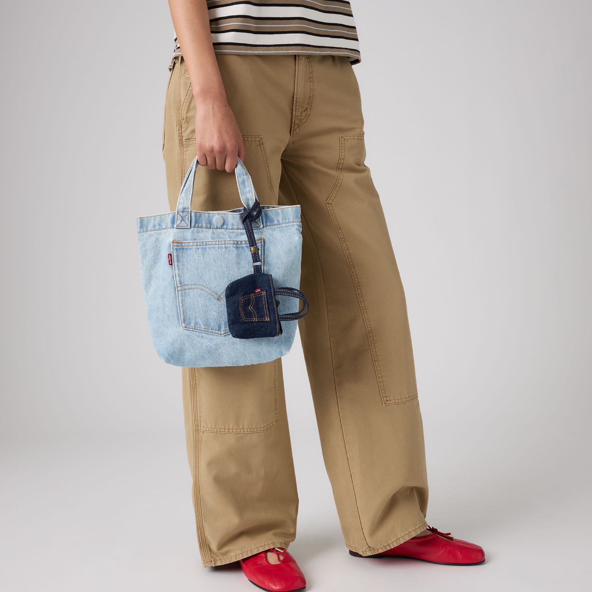 levis-womens-mini-back-pocket-
