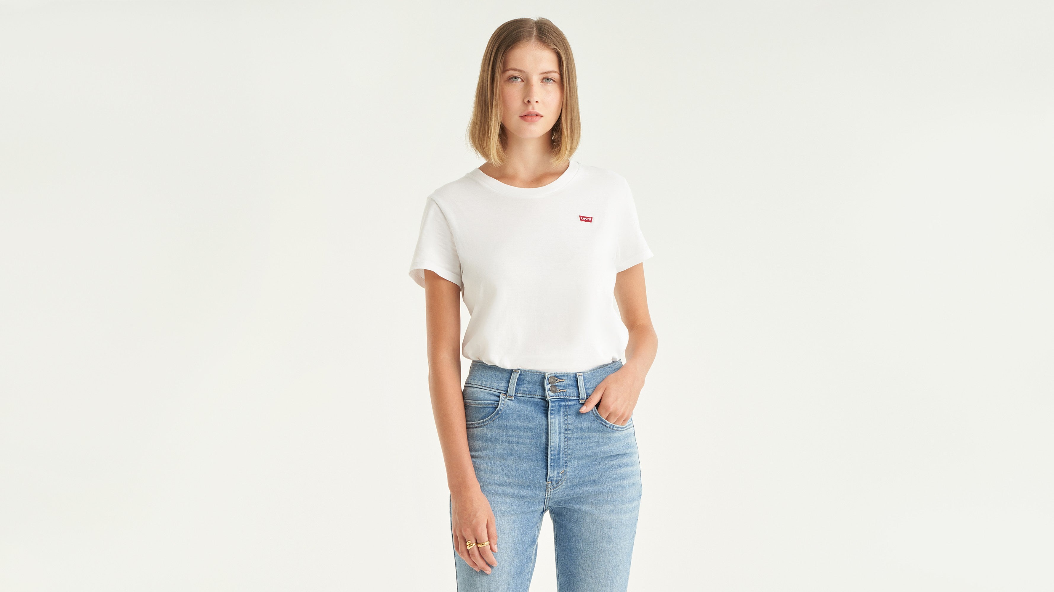 Levis t shirt white women hotsell