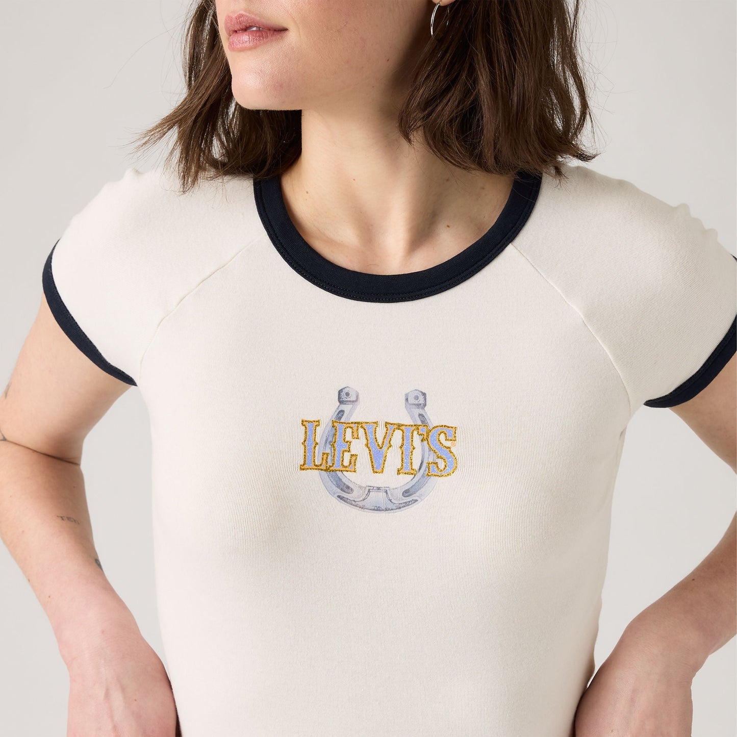 Levi's® Women's Graphic Riley Raglan Tee