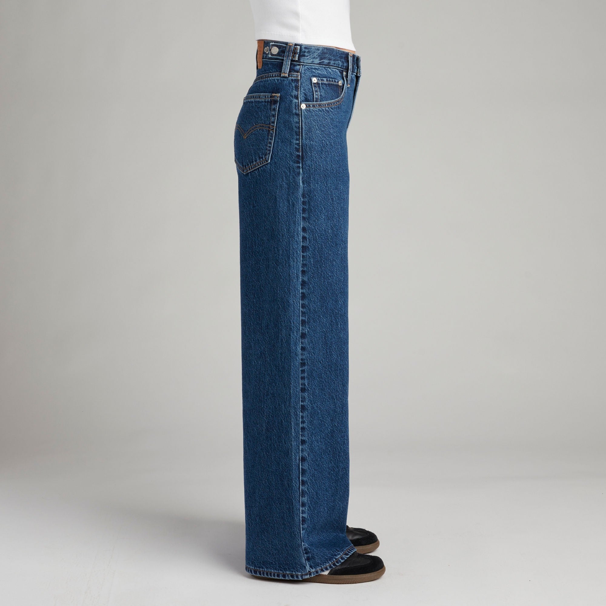 Levi's JEANS FOR WOMEN 木製看板 Levi's® Women's Cinch Wide-Leg Jeans | Levi's ID