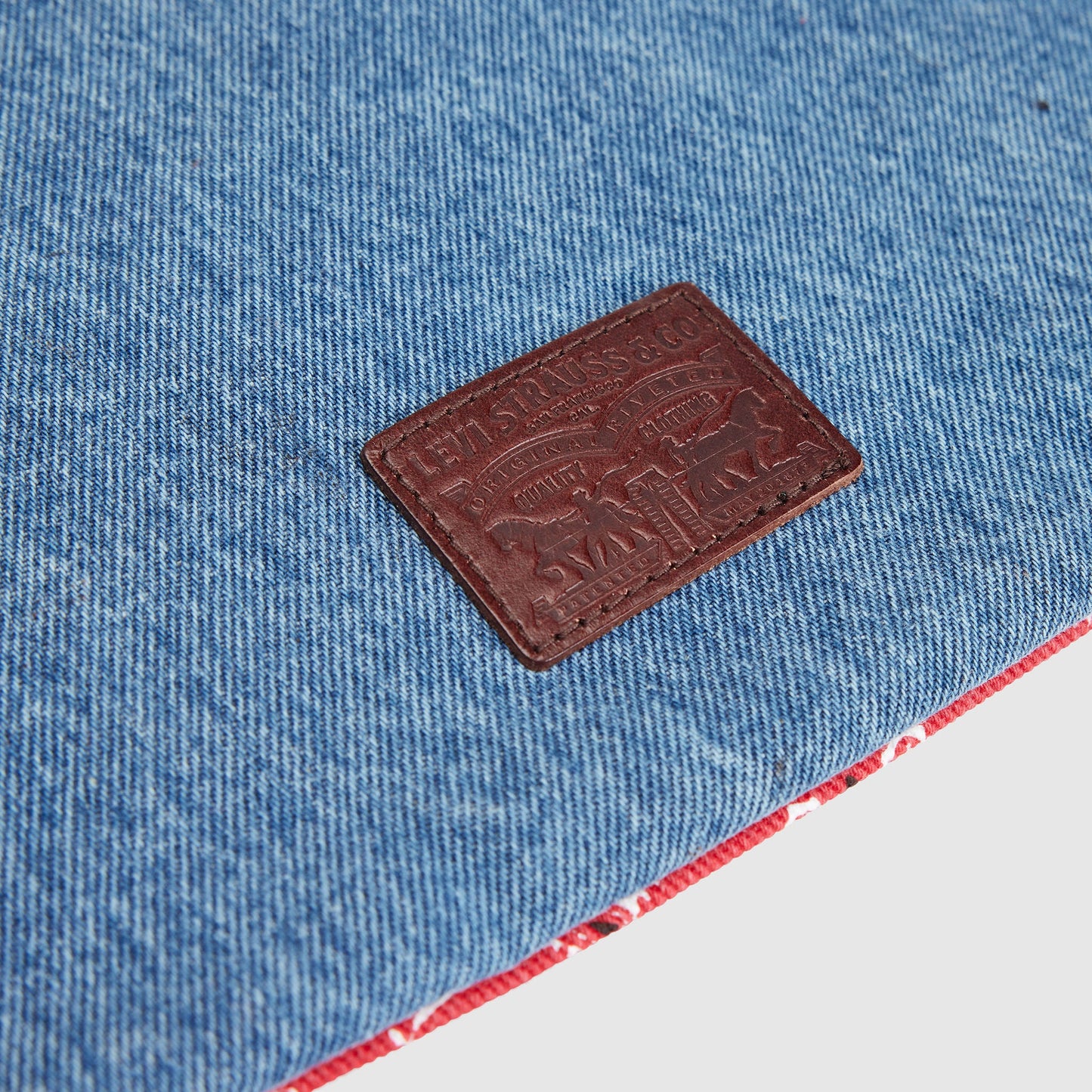 Levi's® Men's Large Pouch