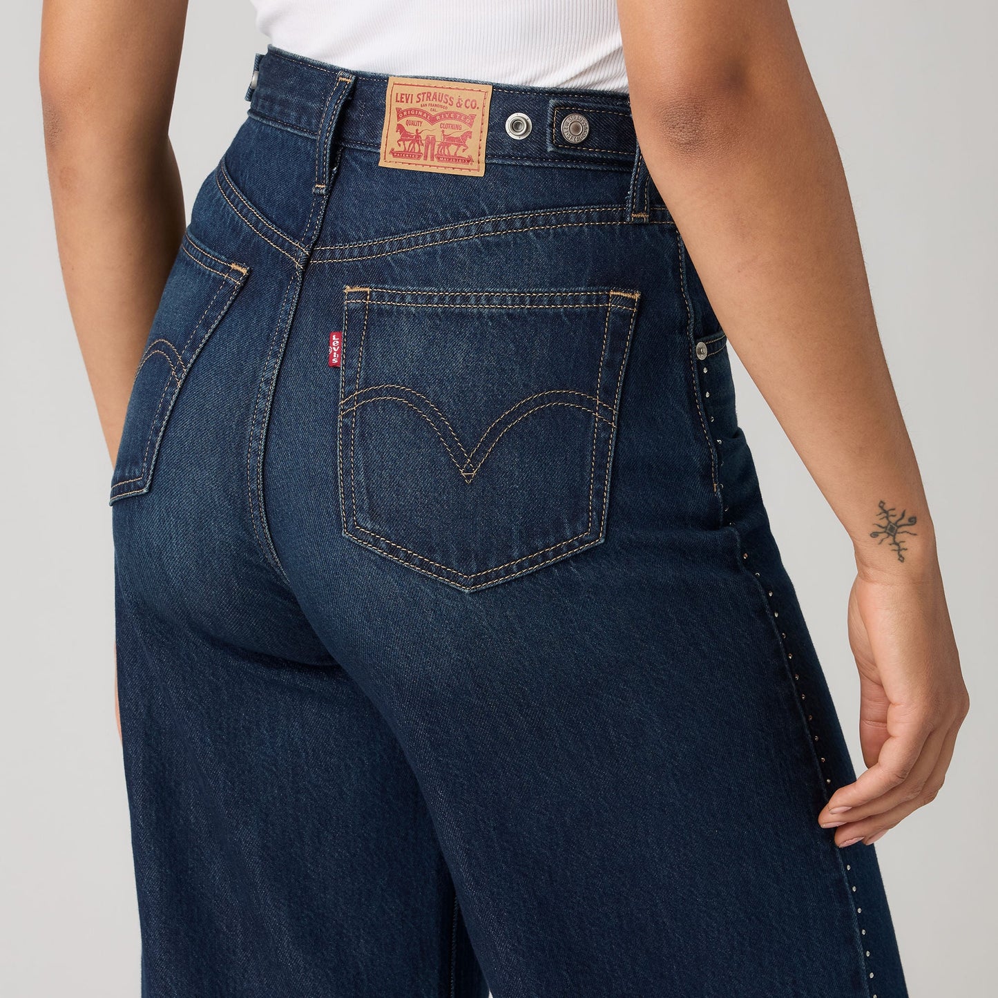 Levi's® Women's Cinch Baggy Jeans