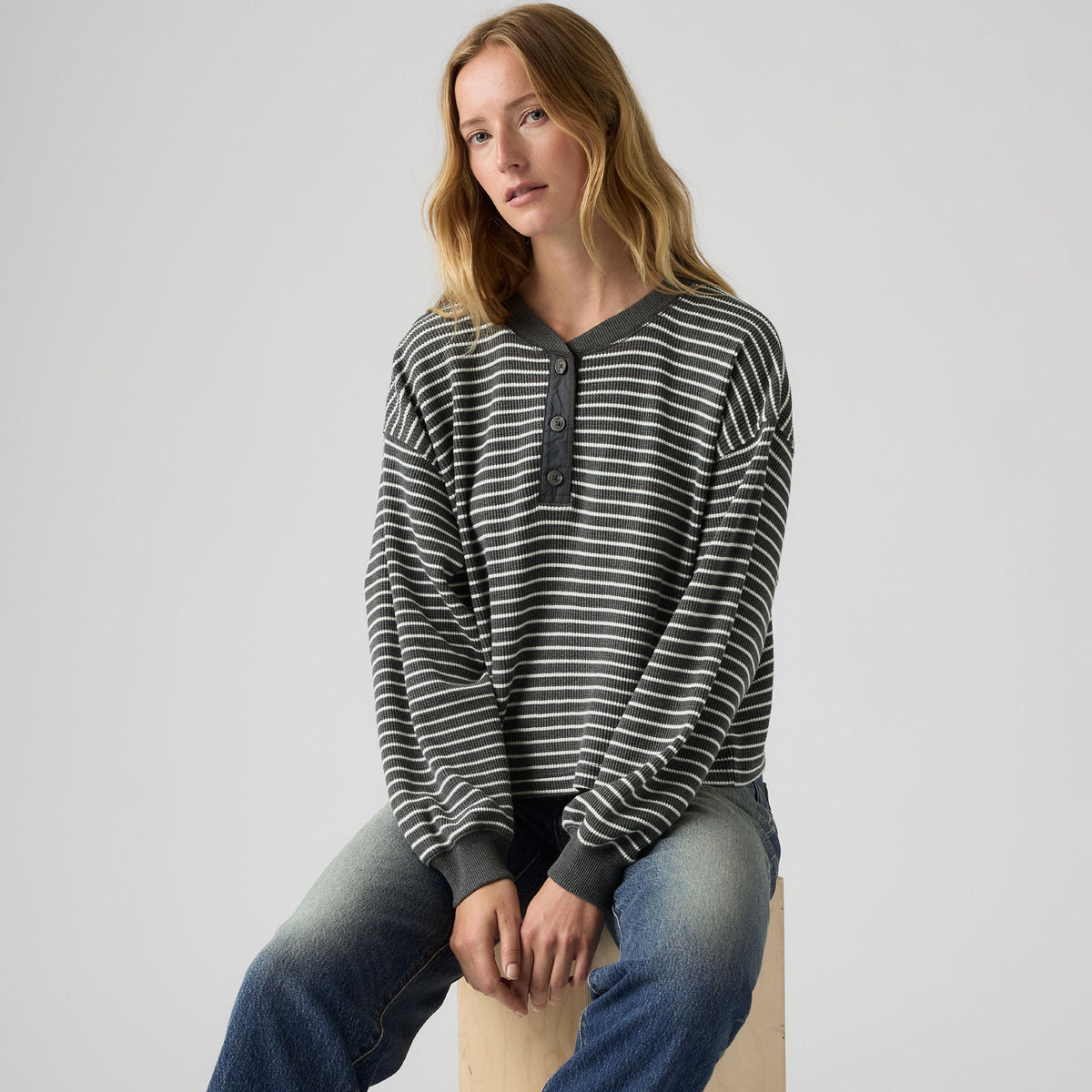 Levi's® Women's Dry Goods Relaxed Long-Sleeve Henley