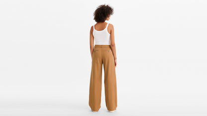 Levi's® Women's High-Rise Pleated Trousers